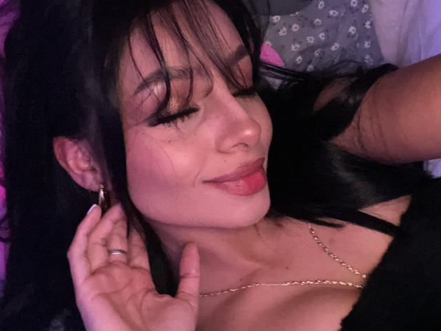 ThaliaCollins - Live sex cam - 27596293