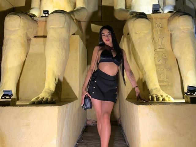 ThaliaCollins - 라이브 포르노 &amp; 섹스 캠 - 27596440