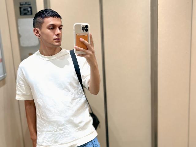 AndrewSiilvaaa - Live porn &amp; sex cam - 27600780