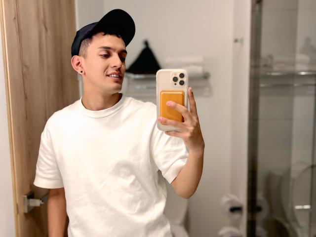 KingThoring - Live porn &amp; sex cam - 27600801