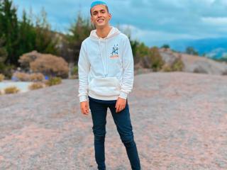 AndrewSiilvaaa - Live porn &amp; sex cam - 27601494