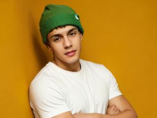 AndrewSiilvaaa - Sexe cam en vivo - 27601837