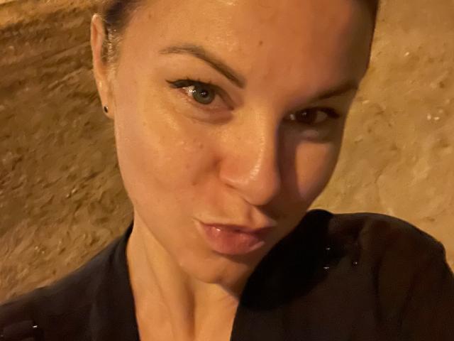 BelleLisaG - Live porn &amp; sex cam - 27605295