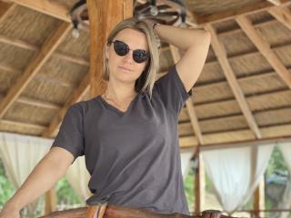 BelleLisaG - Live sex cam - 27605428