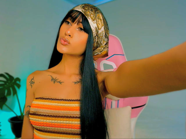 HarleyRoods - сексуальная веб-камера в реальном времени - 27608354