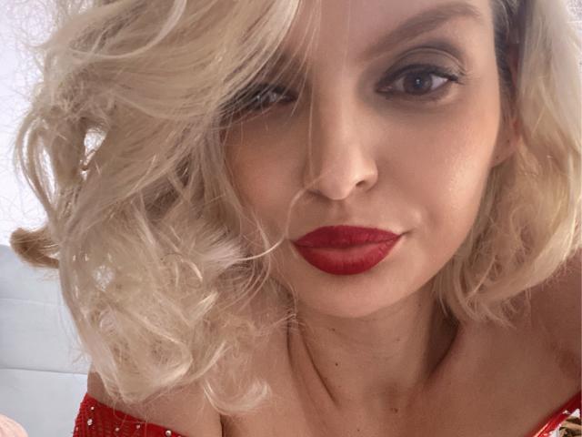 DouceAmelia - Live porno og sexkamera - 27611805