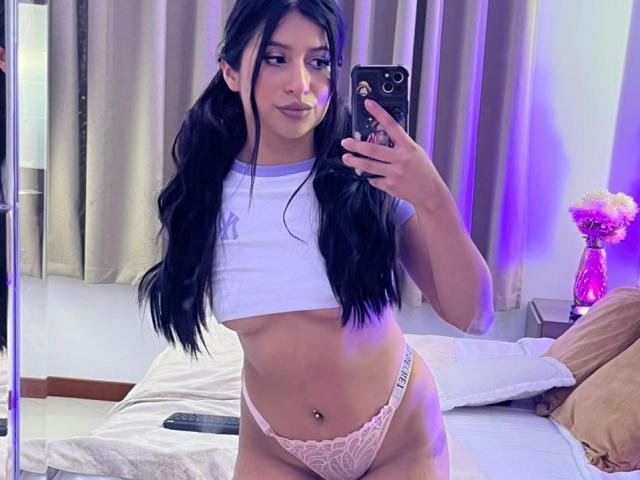 ZarayWhitmore - Sexe cam en vivo - 27613625