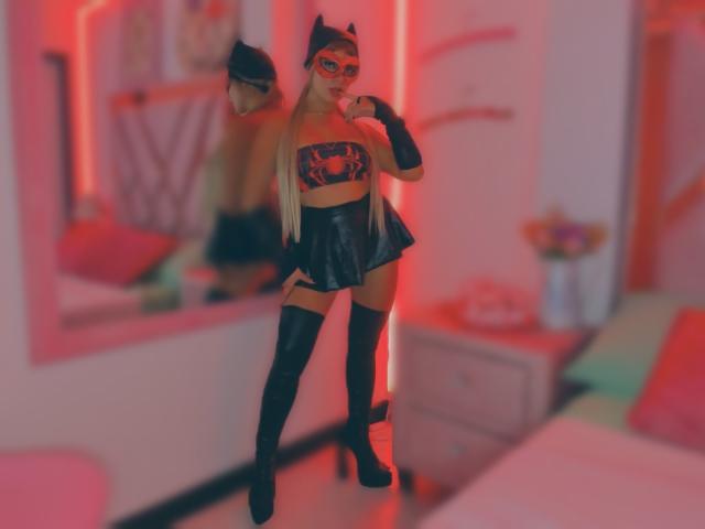 SofiaFoxx - Live Sex Cam - 27615991