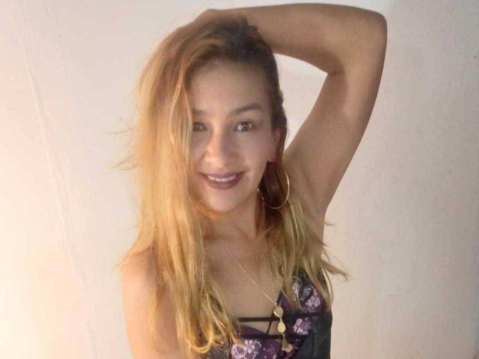 labombasexi - Live sex cam - 27616852