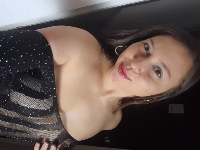 WidnyBeaumont - Live porn &amp; sex cam - 27621115