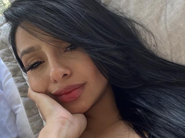 ThaliaCollins - Live porn &amp; sex cam - 27622242