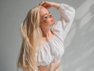 HelloViktoria - Live porn &amp; sex cam - 27631650