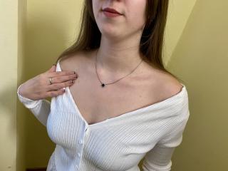 Nesie - Live porn &amp; sex cam - 27632168