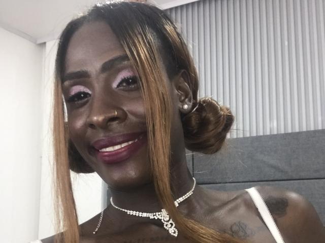 SamaraaJackson69 - Élő pornó és szexkamera - 27633218