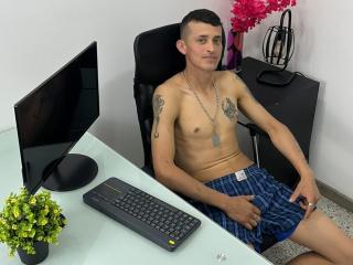 Ver a ficha detalhada de  SasusKee