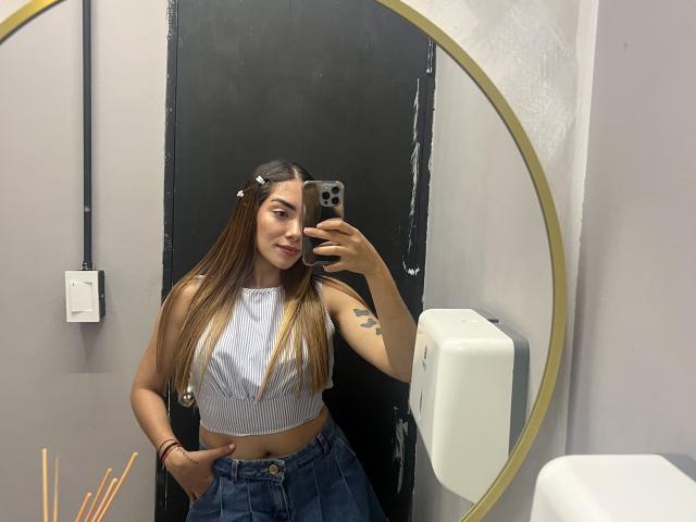 SharonKlart - Live sex cam - 27635815