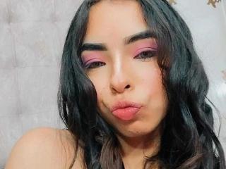 Ver a ficha detalhada de  IsabellaLins