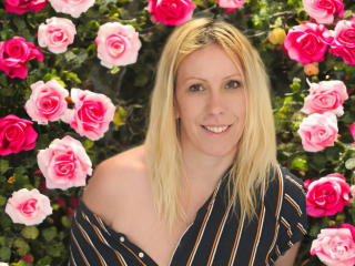 ArchAngelTheFrancaise - Live porn &amp; sex cam - 27642423