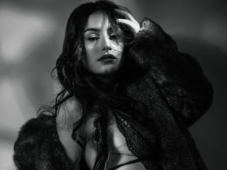 EmilyVv - Sexe cam en vivo - 27643760