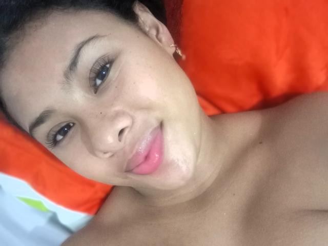 KaylaRoss - Élő pornó és szexkamera - 27646721