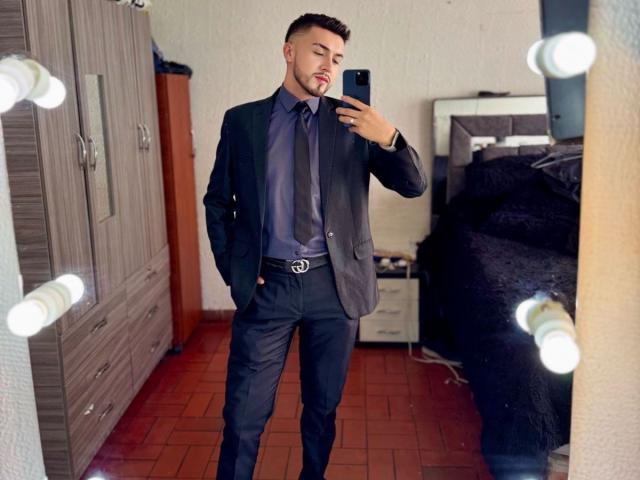 DaltonWhite - сексуальная веб-камера в реальном времени - 27650564