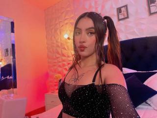 NaireaBeaumont - Live porn &amp; sex cam - 27654505