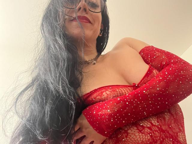 AmaraMirage - Élő pornó és szexkamera - 27655429