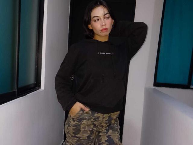 KatherinJohns - Live sex cam - 27657158