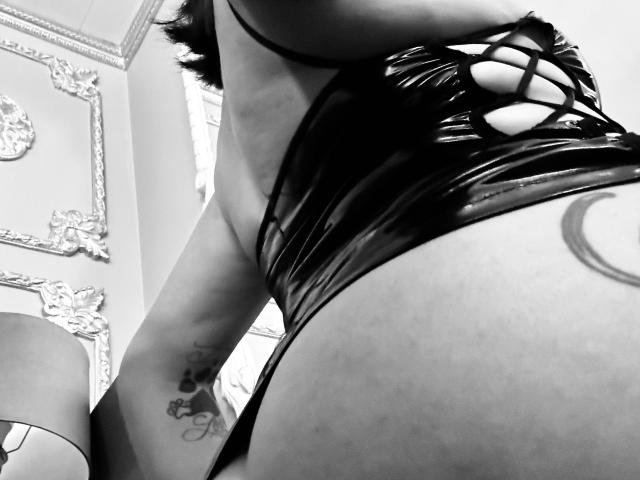 JeyyLee - Live porn &amp; sex cam - 27663584