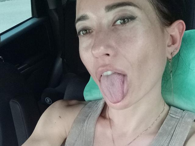 BellaJulls - Live porn &amp; sex cam - 27664914