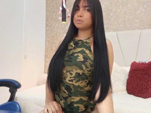 AliceSmity - Live sex cam - 27667238