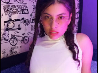 查看RoxanFoxy的详细信息