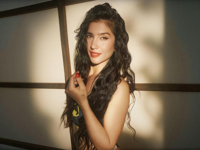 ChlooeZoe - Camera khiêu dâm &amp; quyến rũ trực tiếp - 27678452