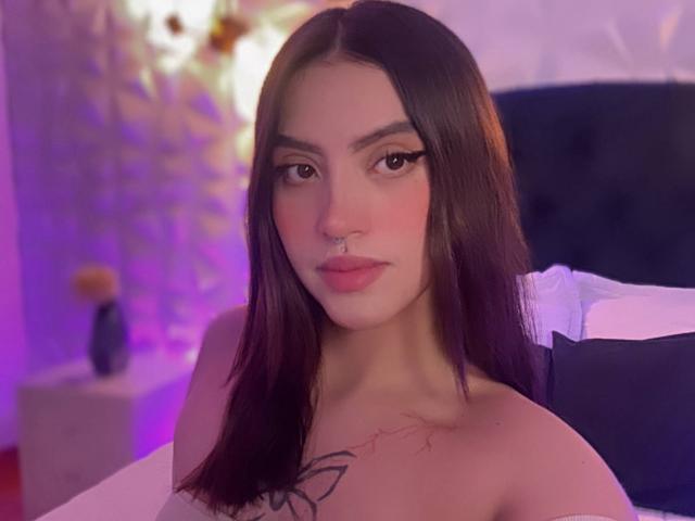 NaireaBeaumont - Live porn &amp; sex cam - 27679152