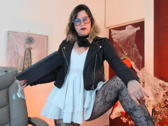 ChanellTaylorS - Live sexe cam - 27684031