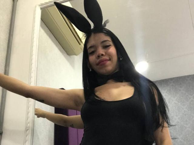 EmaGarces - Live porn &amp; sex cam - 27684157