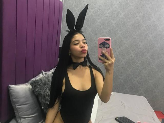 EmaGarces - Live porn &amp; sex cam - 27684178