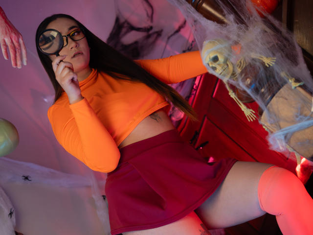 SwettieSammy - Élő pornó és szexkamera - 27685333