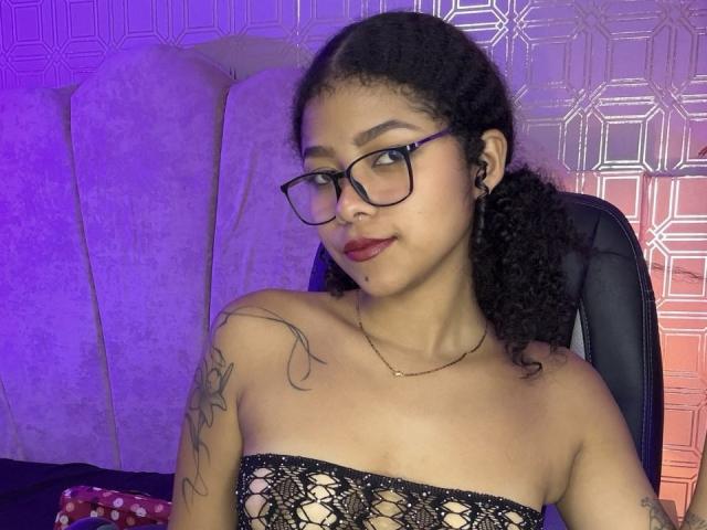 MistresSamanta - Live Sex Cam - 27689281