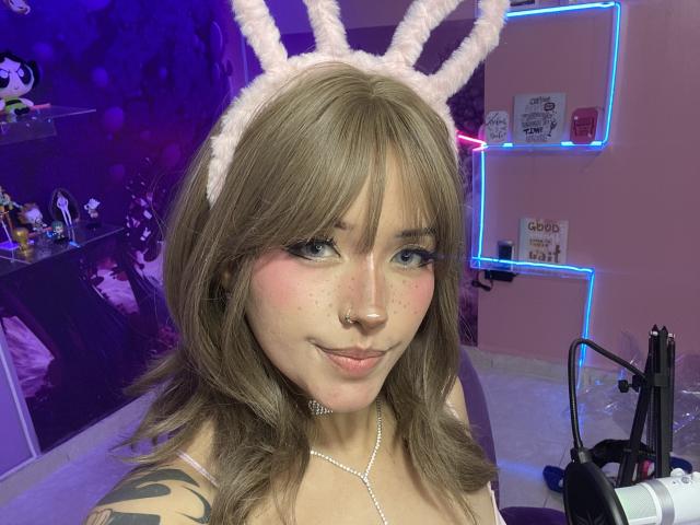 CarlaMiceli - Porno na żywo i seks kamera - 27694111