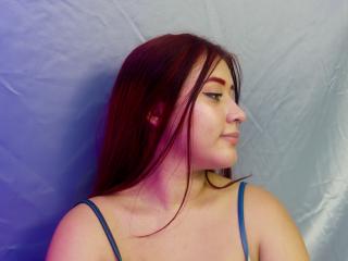 CleoBloom - Live sex cam - 27700432