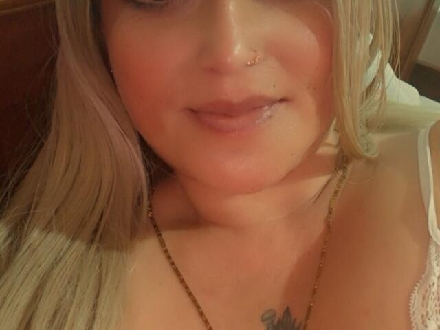 AlessadraJones - Live porn &amp; sex cam - 27700922