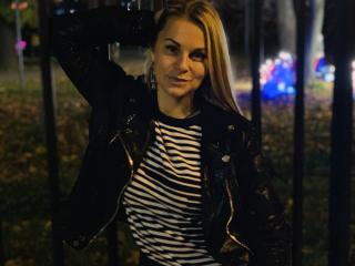 BelleLisaG - Live sex cam - 27702959