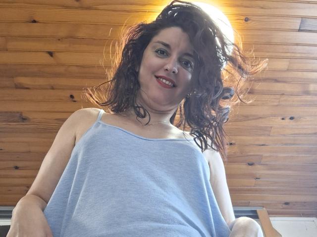 LaFrancaiseJessy - Live Sex Cam - 27704121