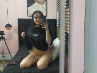 AnnieLamberth - Live porn &amp; sex cam - 27704604