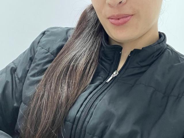 LouiseHott69 - Live porn &amp; sex cam - 27704898