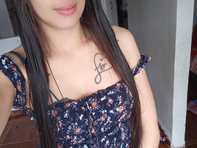 LouiseHott69 - Live porn &amp; sex cam - 27705353