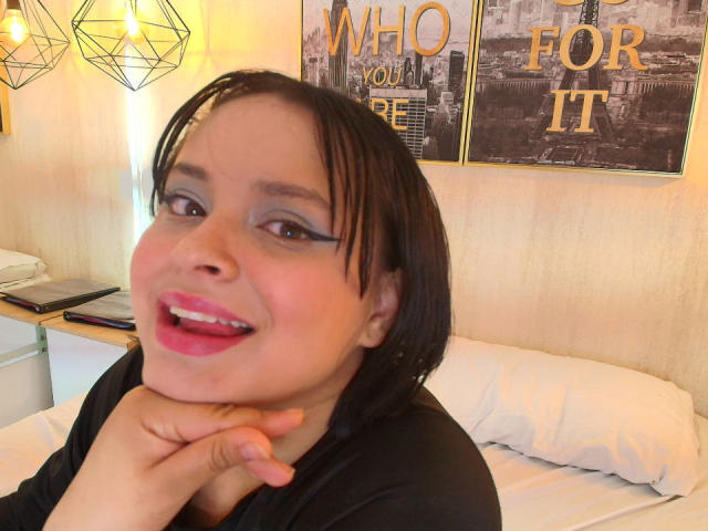 Blueeskyy - Porno na żywo i seks kamera - 27706494