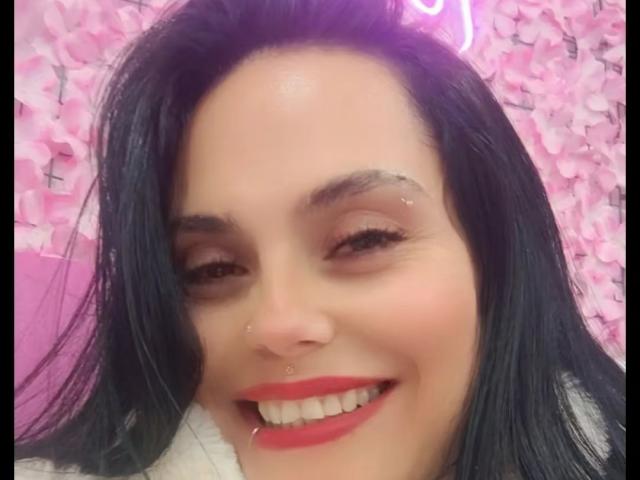 CharlotteCrofort - Live sex cam - 27707908