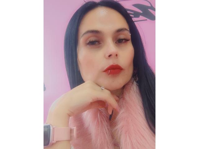 CharlotteCrofort - Live sexe cam - 27707950